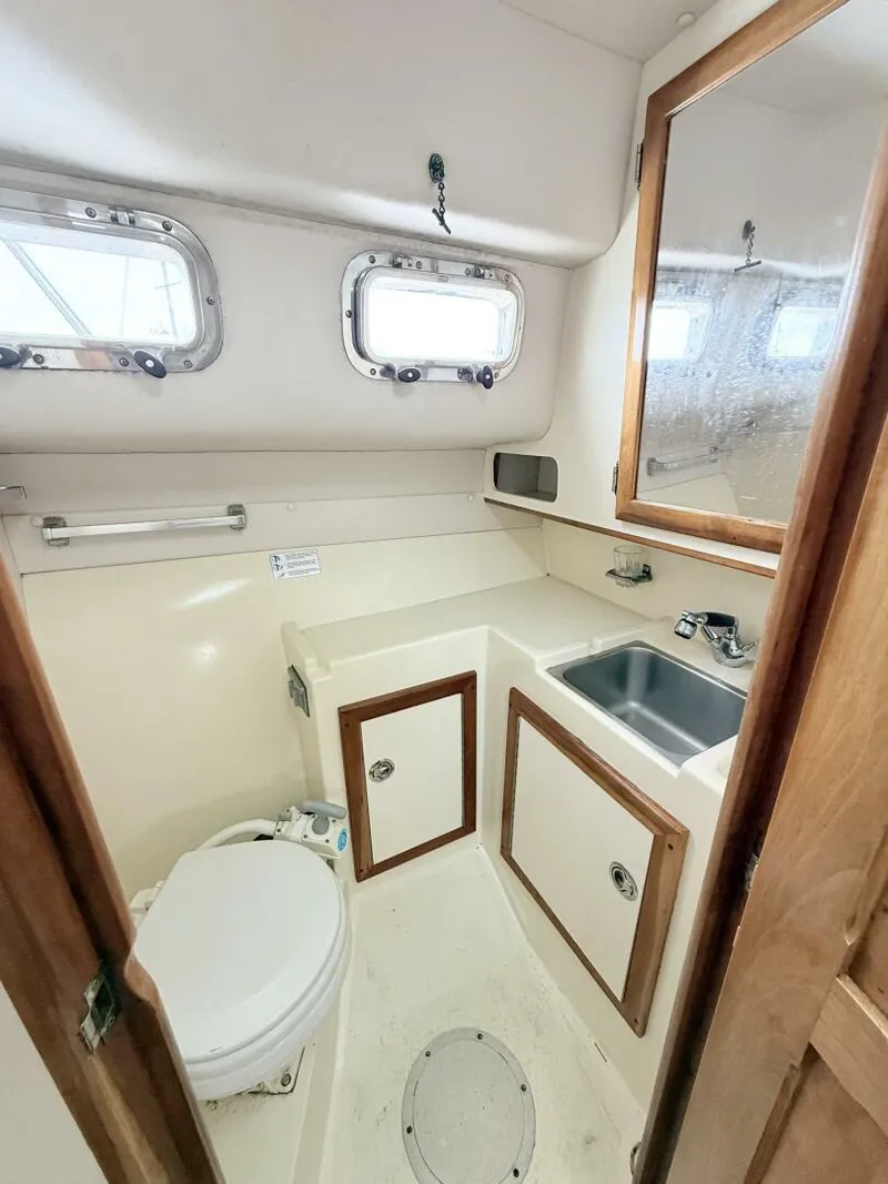 Slide: The Image of Albin 28 TE 2001 - 5621601