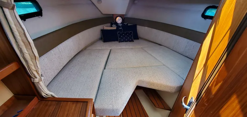 Slide: The Image of Ranger Tug R-27 LE 2024 - 5621747