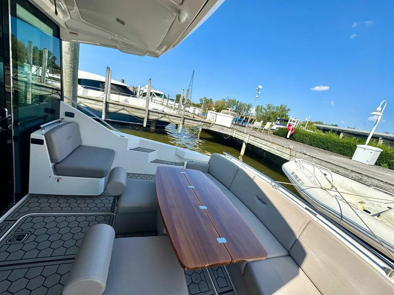 Slide: The Image of Tiara 53 Coupe 2017 - 5622657