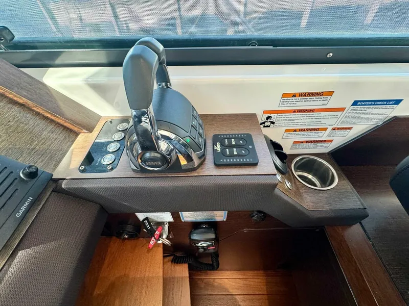 Slide: The Image of Tiara 53 Coupe 2017 - 5622669