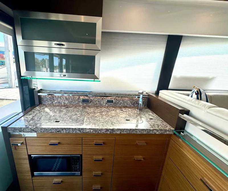 Slide: The Image of Tiara 53 Coupe 2017 - 5622681