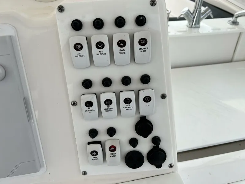 Slide: The Image of Everglades 350 LX 2012 - 5622759