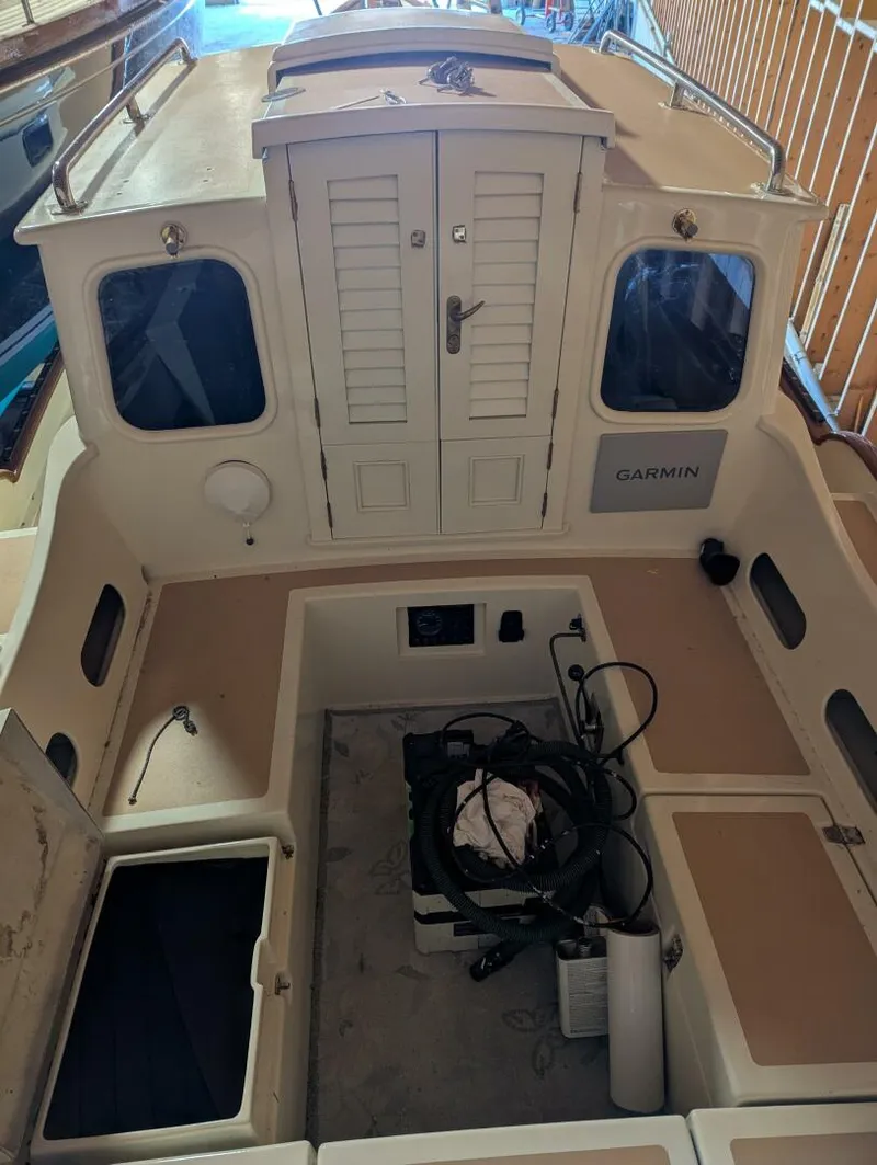 Slide: The Image of Custom Eastsail/Rollins 25 2025 - 5641995