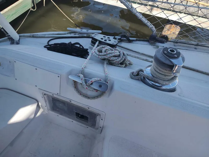 Slide: The Image of Hunter 37 Legend 1987 - 5623494