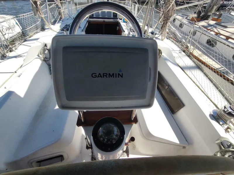 Slide: The Image of Hunter 37 Legend 1987 - 5623490