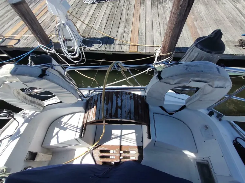 Slide: The Image of Hunter 37 Legend 1987 - 5623501