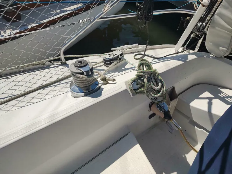 Slide: The Image of Hunter 37 Legend 1987 - 5623493