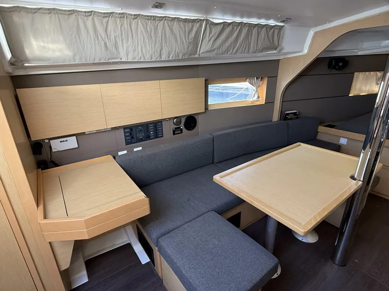 Slide: The Image of Beneteau Oceanis 38 Weekender 2014 - 5706405