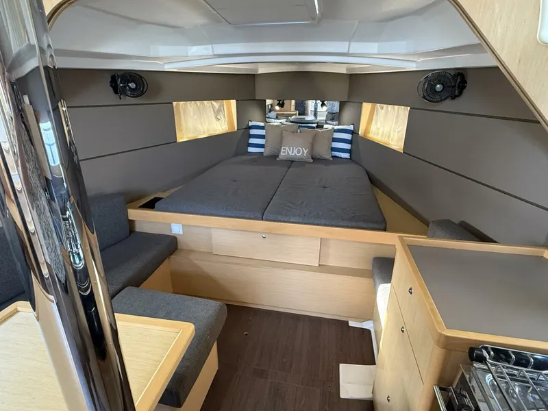 Slide: The Image of Beneteau Oceanis 38 Weekender 2014 - 5706408