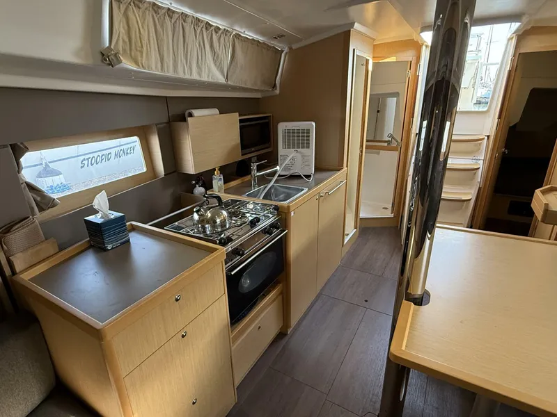 Slide: The Image of Beneteau Oceanis 38 Weekender 2014 - 5706412