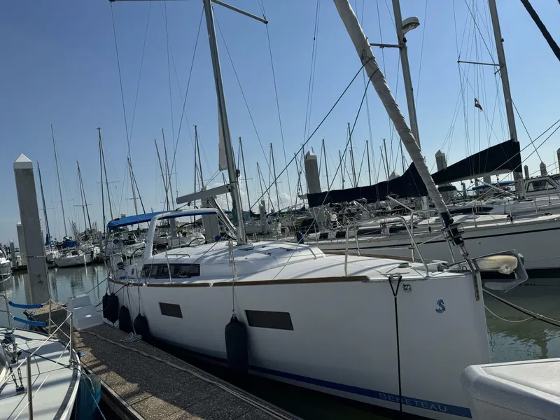 Slide: The Image of Beneteau Oceanis 38  Weekender "Romance" - 5623675