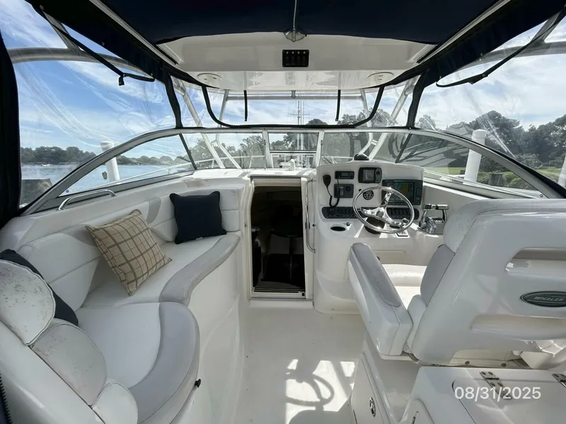 Slide: The Image of 31' Boston Whaler upper deck forward - 5624025