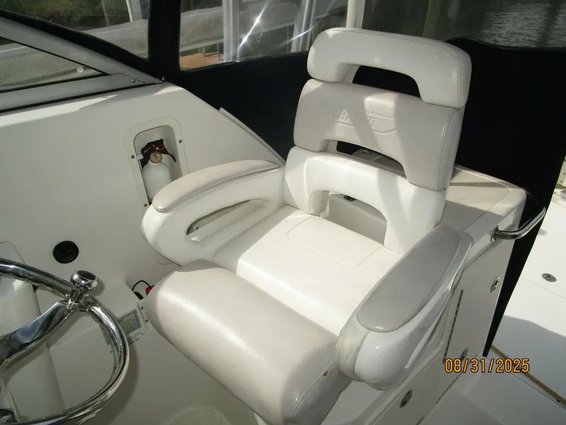 Slide: The Image of 31' Boston Whaler helmseat - 5623983