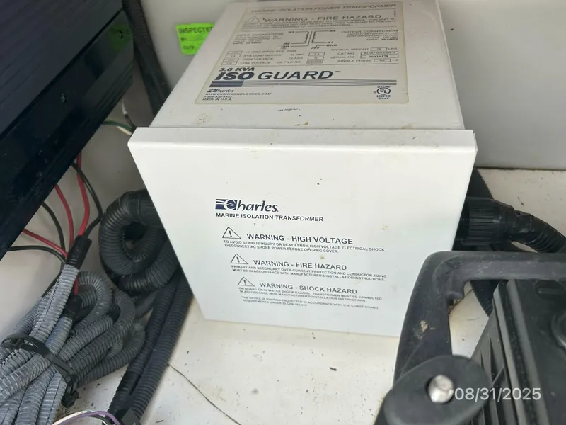 Slide: The Image of 31' Boston Whaler isolation transformer - 5623987
