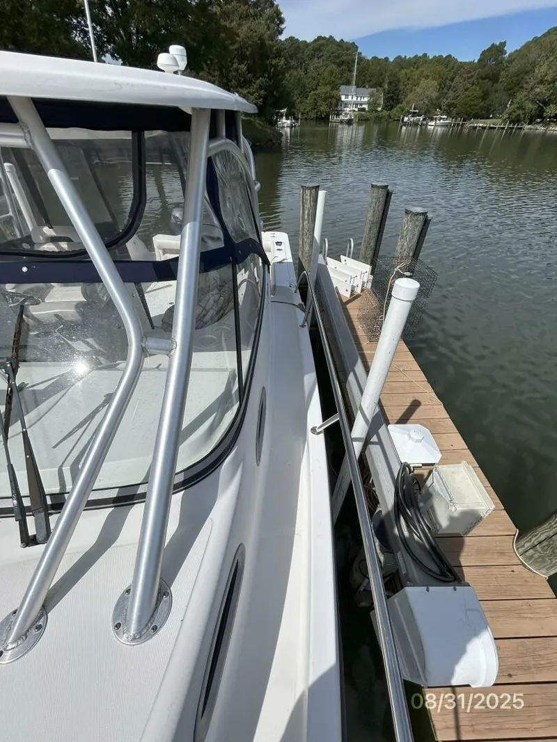 Slide: The Image of 31' Boston Whaler port side deck1 - 5624015