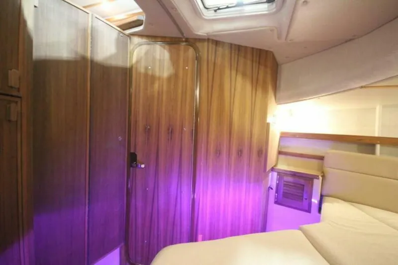 Slide: The Image of Ranger Tug R-31 Command Bridge Luxury Edition 2026 - 5623883