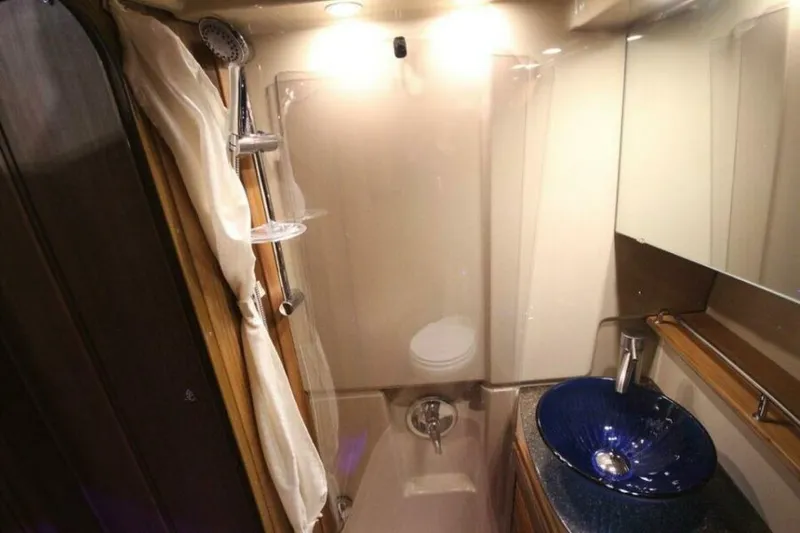 Slide: The Image of Ranger Tug R-31 Command Bridge Luxury Edition 2026 - 5623886