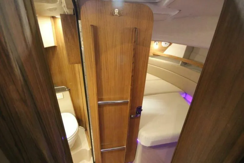 Slide: The Image of Ranger Tug R-31 Command Bridge Luxury Edition 2026 - 5623890