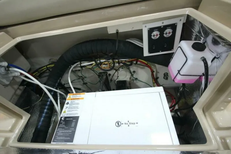 Slide: The Image of Ranger Tug R-31 Command Bridge Luxury Edition 2026 - 5623812