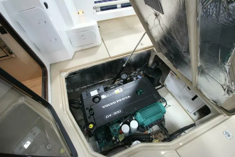 Slide: The Image of Ranger Tug R-31 Command Bridge Luxury Edition 2026 - 5623817