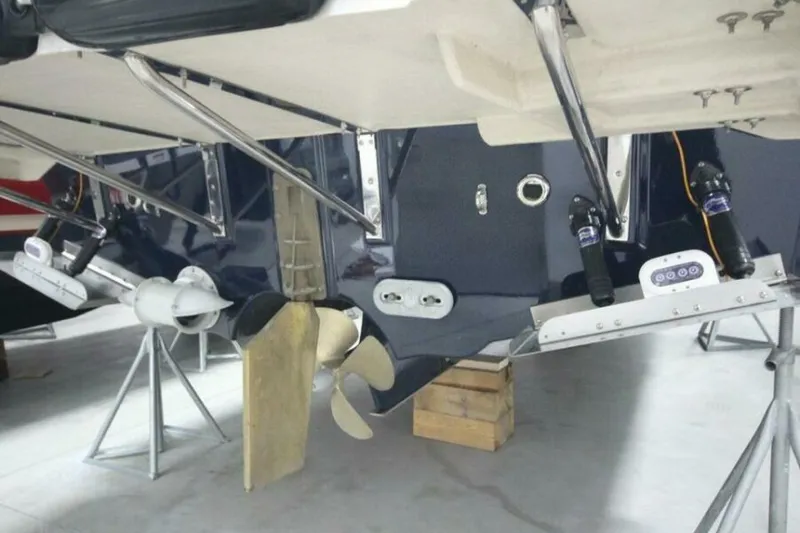 Slide: The Image of Ranger Tug R-31 Command Bridge Luxury Edition 2026 - 5623802