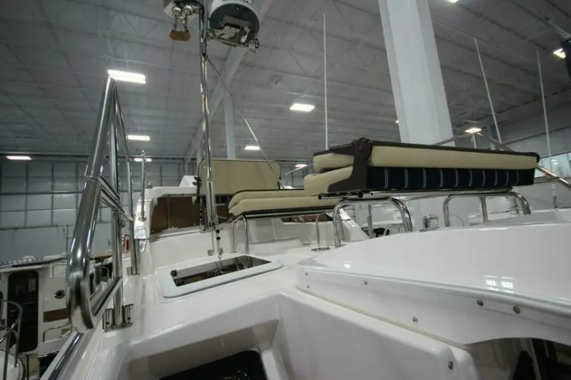 Slide: The Image of Ranger Tug R-31 Command Bridge Luxury Edition 2026 - 5623824
