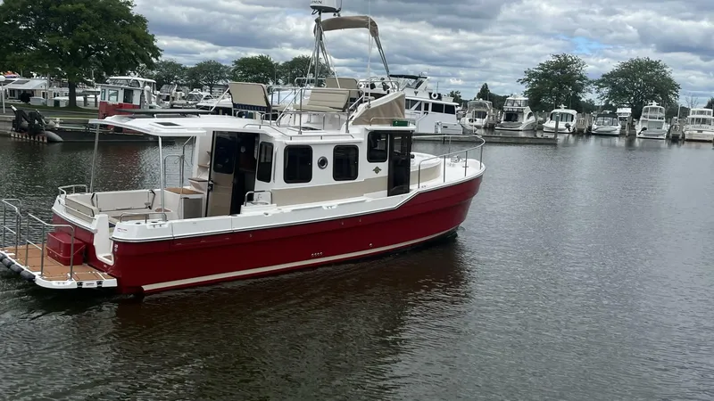 Slide: The Image of Ranger Tug R-31 Command Bridge Luxury Edition 2026 - 5623693