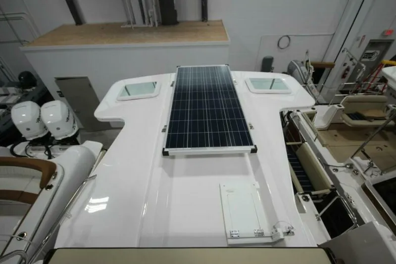 Slide: The Image of Ranger Tug R-31 Command Bridge Luxury Edition 2026 - 5623829