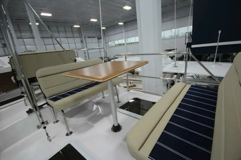 Slide: The Image of Ranger Tug R-31 Command Bridge Luxury Edition 2026 - 5623834