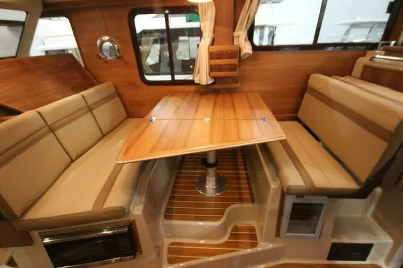 Slide: The Image of Ranger Tug R-31 Command Bridge Luxury Edition 2026 - 5623849