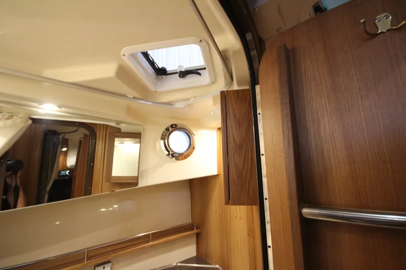 Slide: The Image of Ranger Tug R-31 Command Bridge Luxury Edition 2026 - 6470715