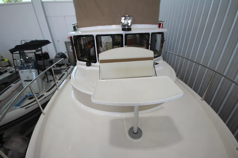 Slide: The Image of Ranger Tug R-31 Command Bridge Luxury Edition 2026 - 6470721