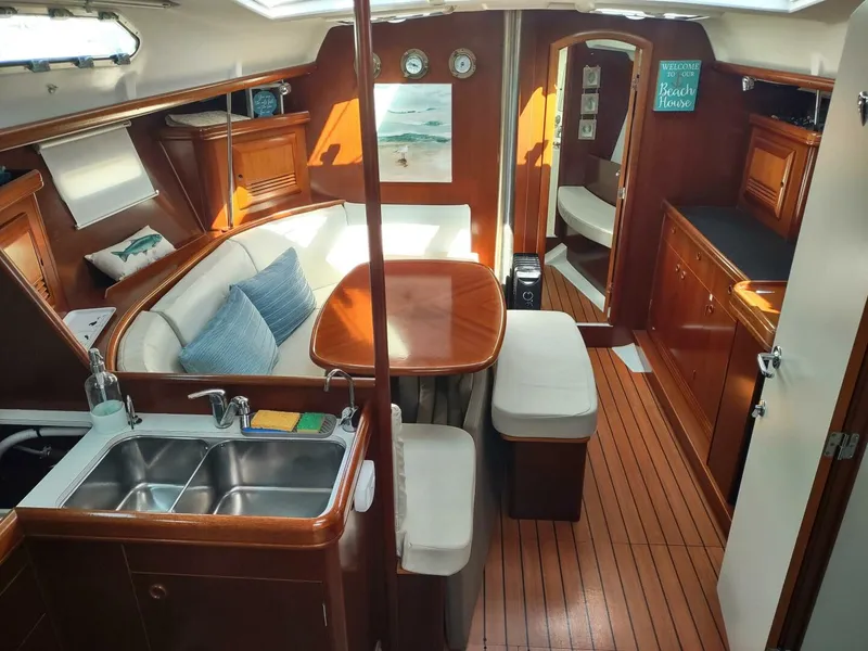 Slide: The Image of Beneteau 393 2004 - 5625115