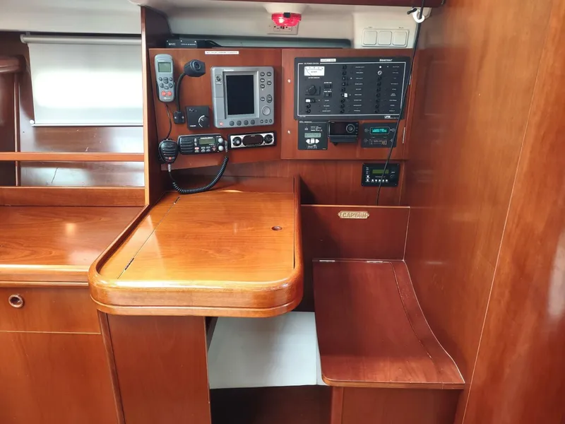 Slide: The Image of Beneteau 393 2004 - 5625164