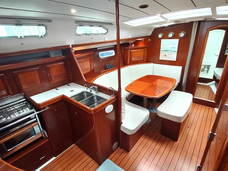 Slide: The Image of Beneteau 393 2004 - 5625167