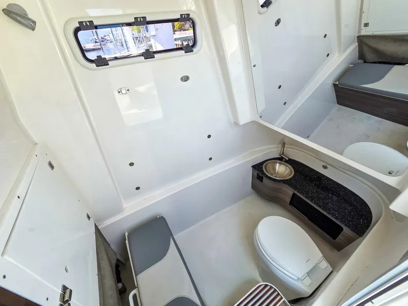 Slide: The Image of Sea Pro 320 DLX Offshore 2022 - 5624034