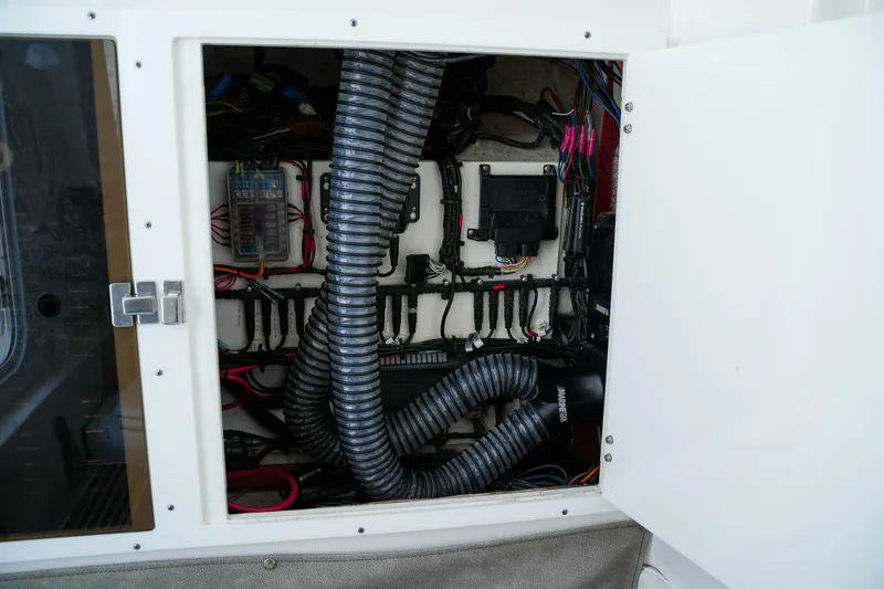 Slide: The Image of Sea Pro 320 DLX Offshore 2022 - 5624057