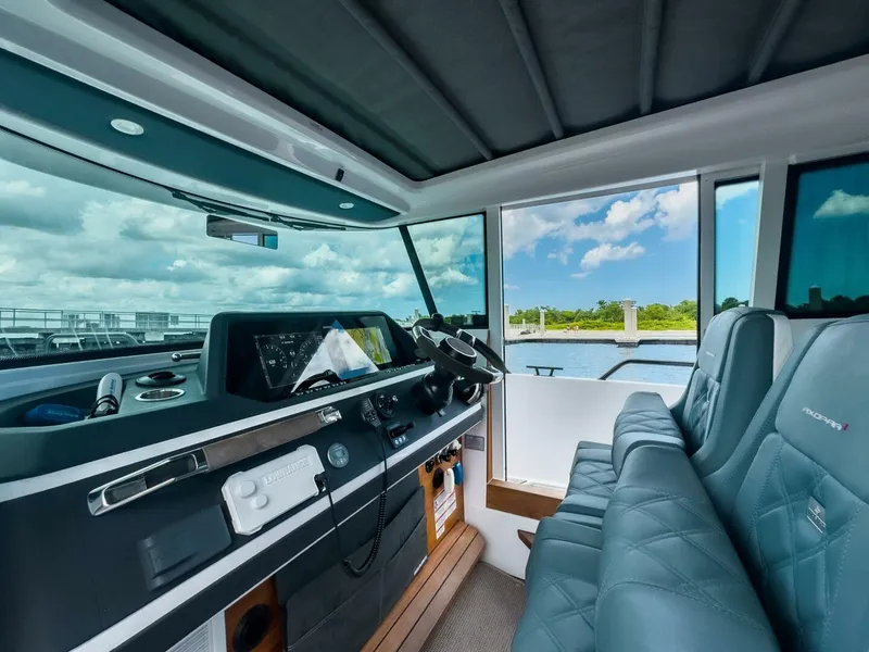 Slide: The Image of Axopar 28 Cabin BRABUS Trim 2022 - 5624498