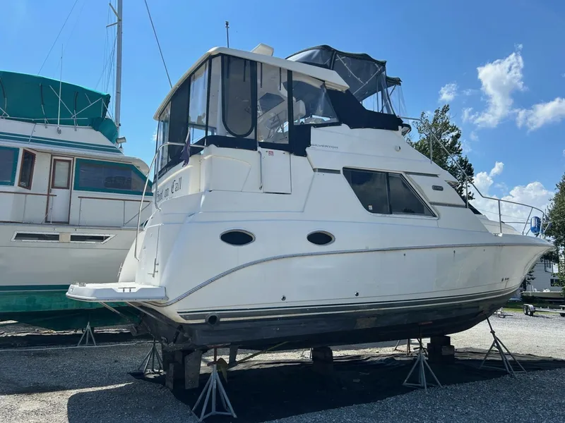 The Image of Silverton 352 Motor Yacht 2000 - 5624412