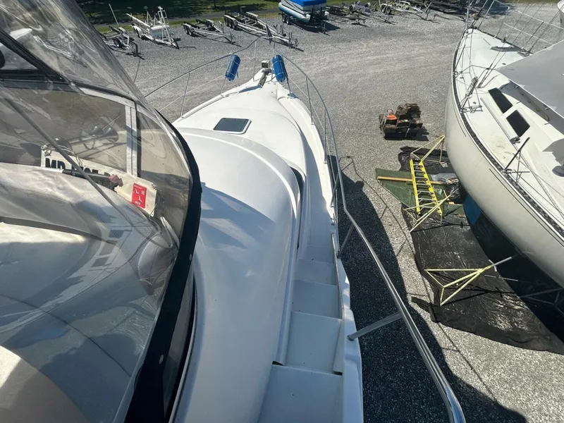 Slide: The Image of Silverton 352 Motor Yacht 2000 - 5624593