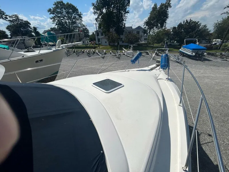 Slide: The Image of Silverton 352 Motor Yacht 2000 - 5624594