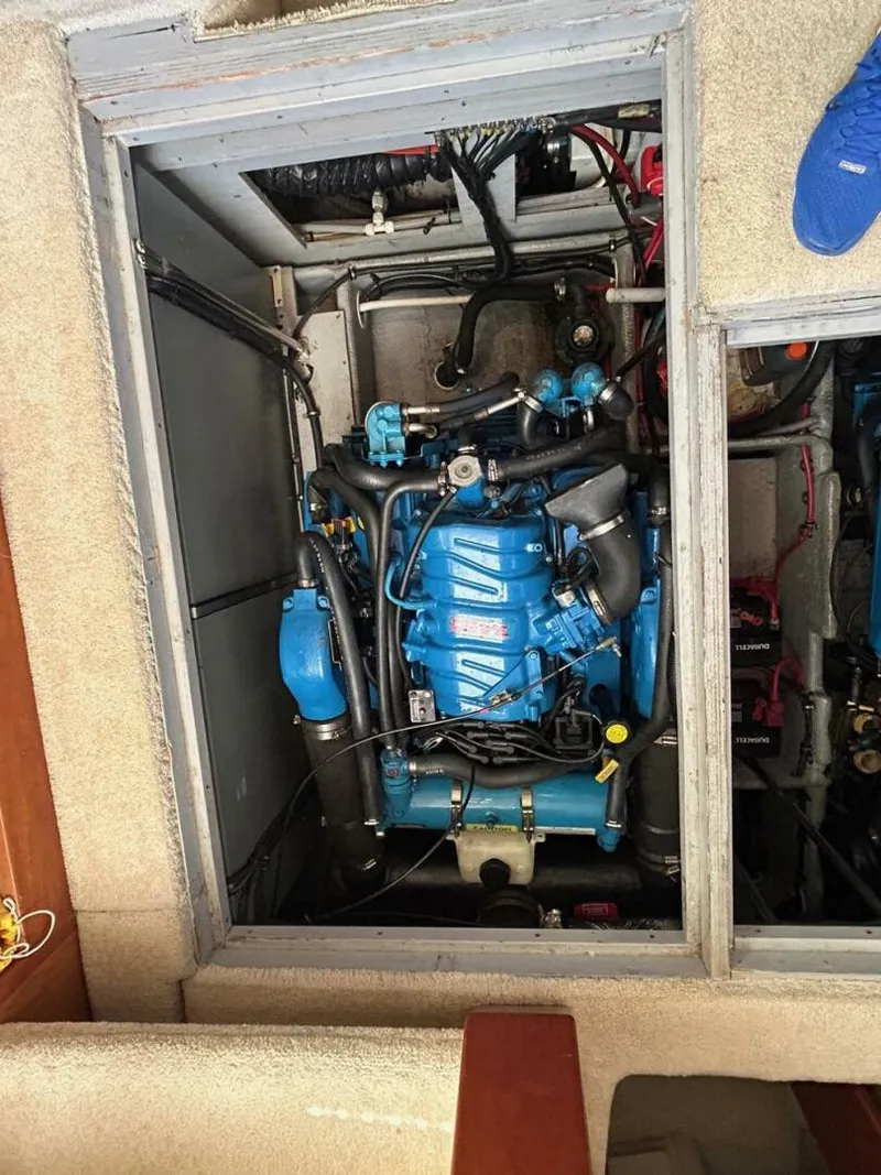 Slide: The Image of Silverton 352 Motor Yacht 2000 - 5624614