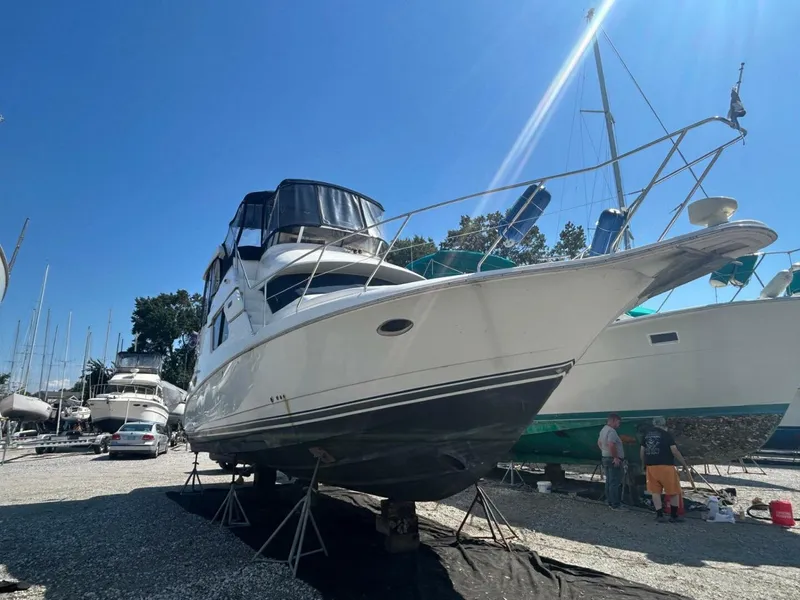 Slide: The Image of Silverton 352 Motor Yacht 2000 - 5624580