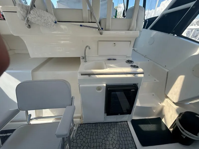 Slide: The Image of Silverton 352 Motor Yacht 2000 - 5624583