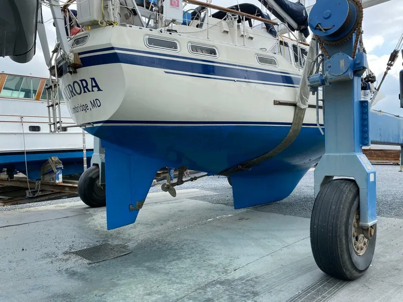 Slide: The Image of 40' Nauticat hauled out2 - 5626026