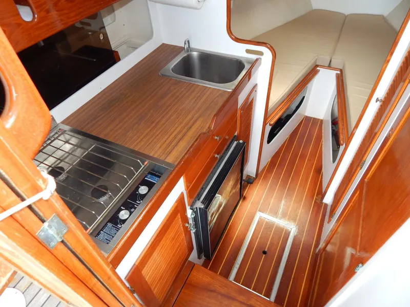 Slide: The Image of Dyer Extended Hardtop 1986 - 5666743