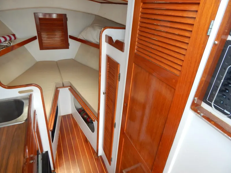 Slide: The Image of Dyer Extended Hardtop 1986 - 5666744