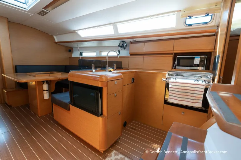 Slide: The Image of Jeanneau Sun Odyssey 439 2014 - 5625077