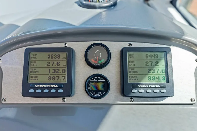 Slide: The Image of 2007 Cruisers 390 Express Cruiser 'Bay Burns' - 5626714