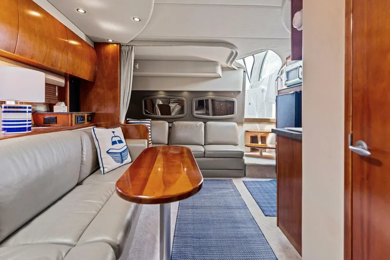 Slide: The Image of 2007 Cruisers 390 Express Cruiser 'Bay Burns' - 5626717